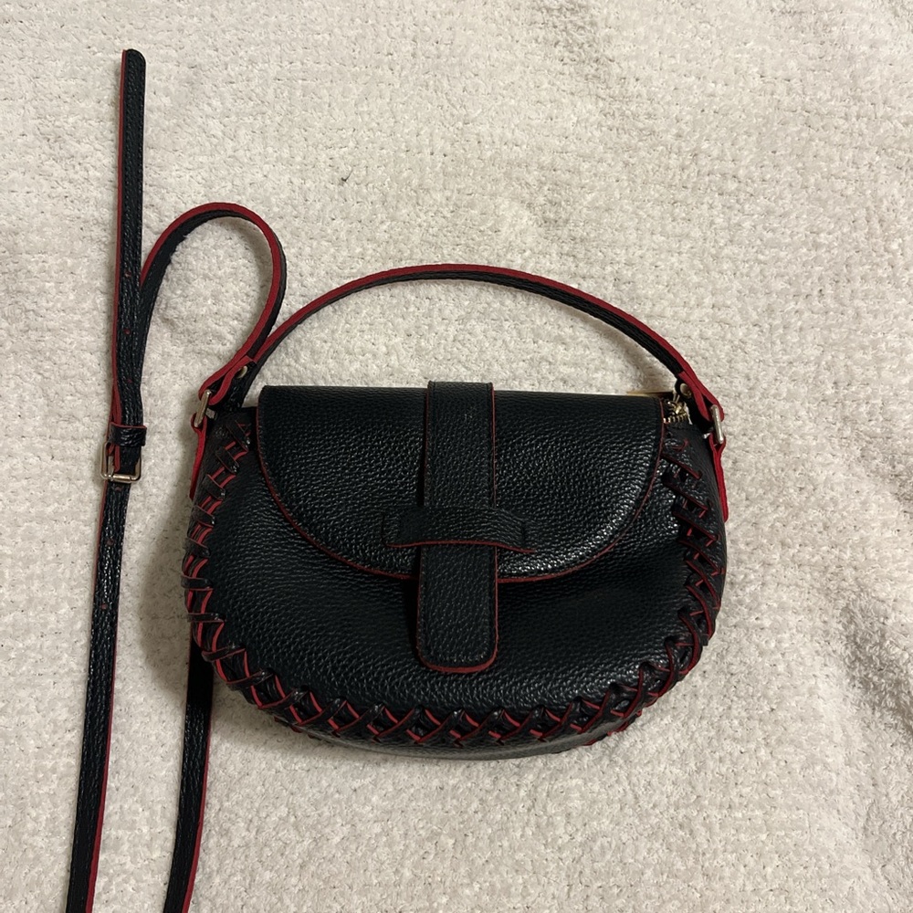 Woman’s leather bag